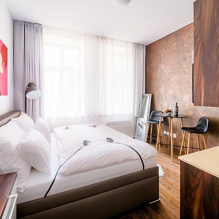Fifty Shades Of Gray Studio, City Center Hradec Kralove Bagian luar foto