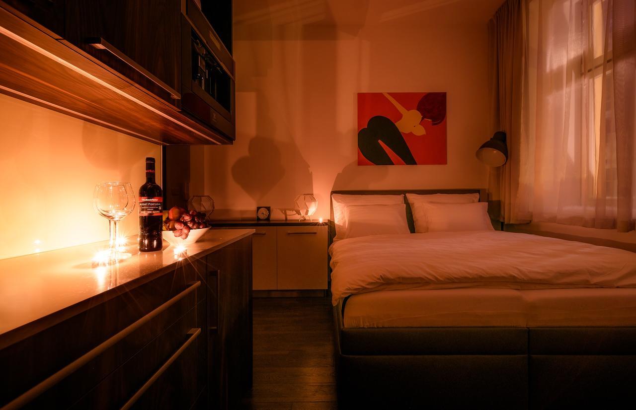 Fifty Shades Of Gray Studio, City Center Hradec Kralove Bagian luar foto